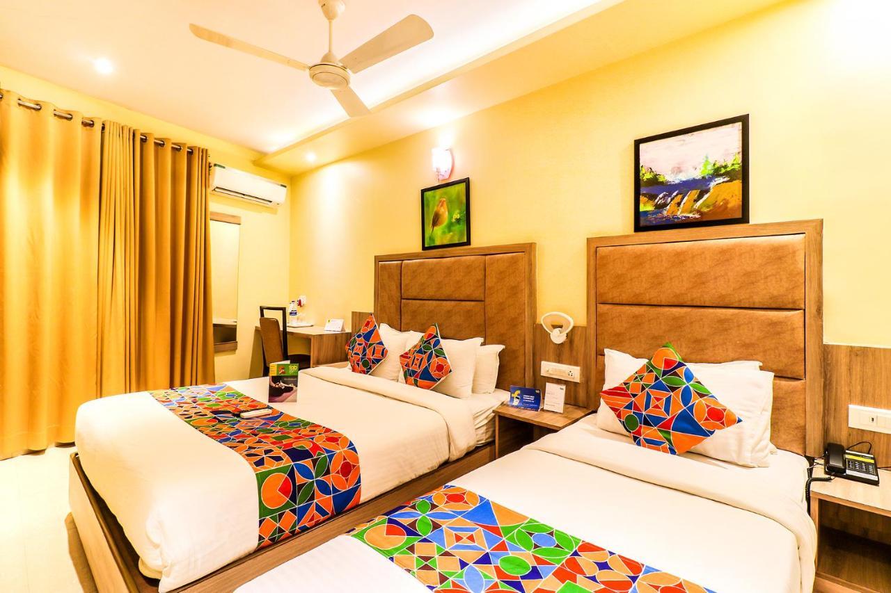 Hygenic Hotel Lotus Grand Andheri Bombay Exterior foto