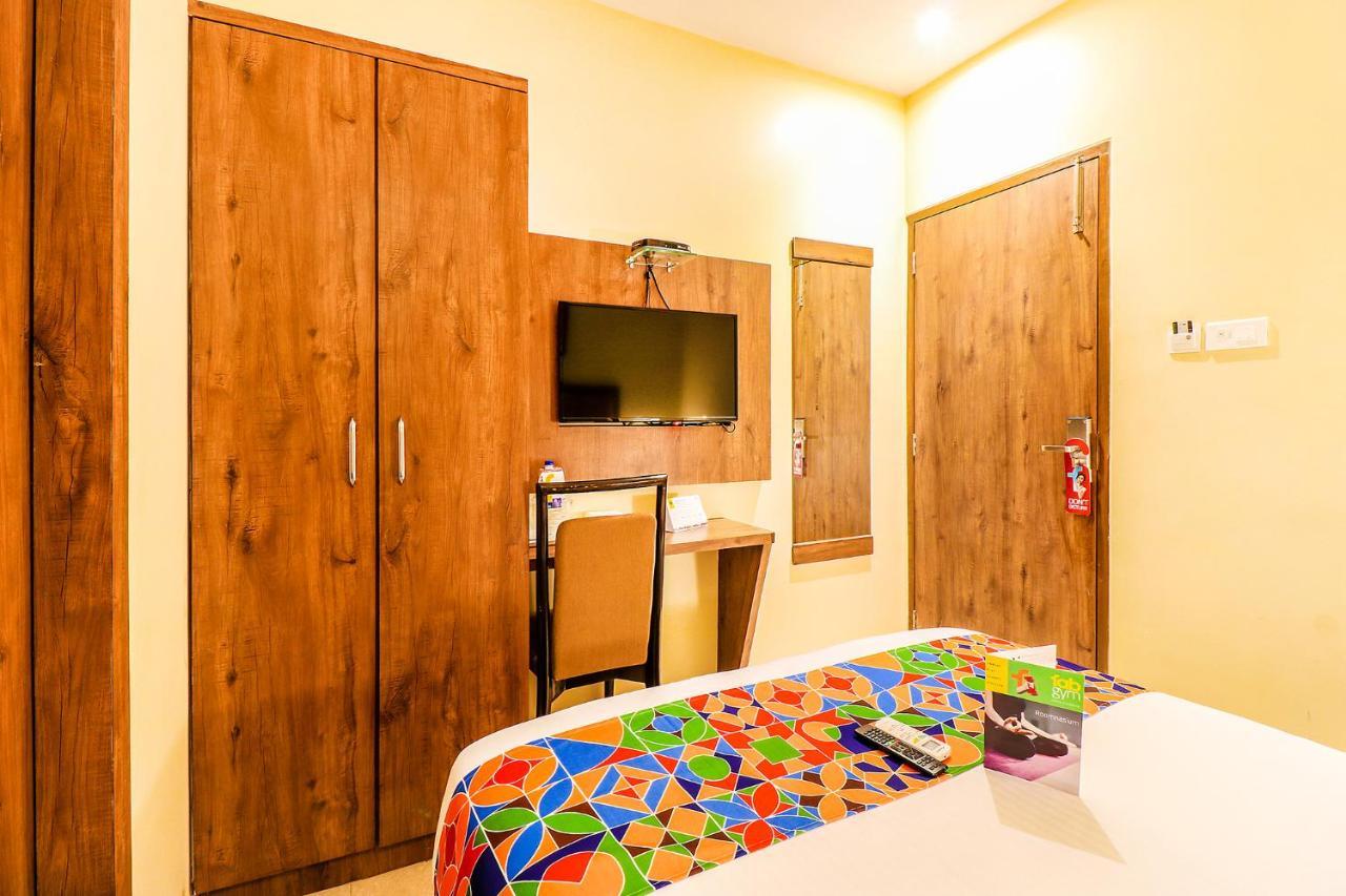 Hygenic Hotel Lotus Grand Andheri Bombay Exterior foto